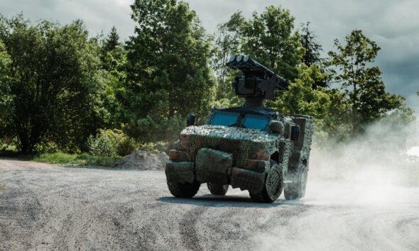 Saab MSHORAD på en Oshkosh JLTV