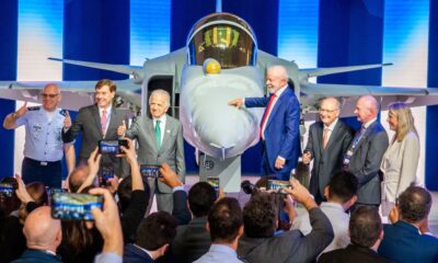 Första Saab Gripen E som producerats i Brasilien